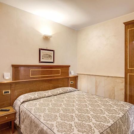 Pantheon Rooms Roma Exterior foto